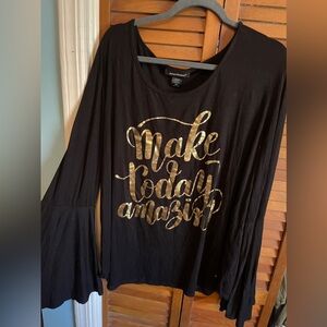 Ashley Stewart 26/28 bell sleeved shirt